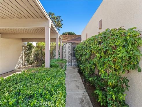 22 Meadowsweet , Irvine, CA