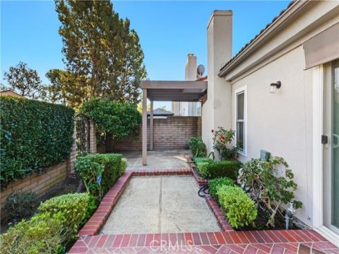 22 Meadowsweet , Irvine, CA