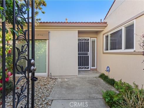 22 Meadowsweet , Irvine, CA