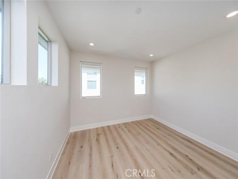 56 Chasma , Irvine, CA