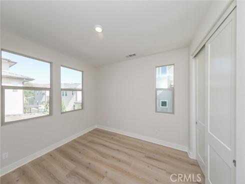 56 Chasma , Irvine, CA