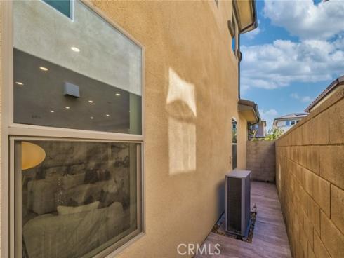 56 Chasma , Irvine, CA