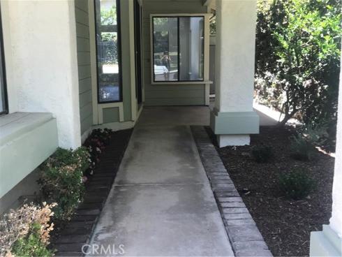 27 Alameda , Irvine, CA