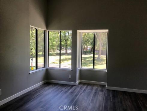 27 Alameda , Irvine, CA