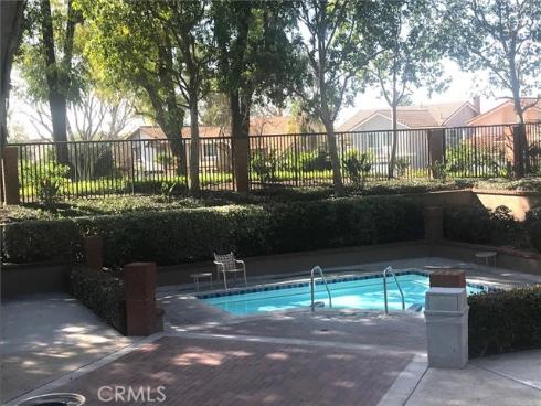27 Alameda , Irvine, CA