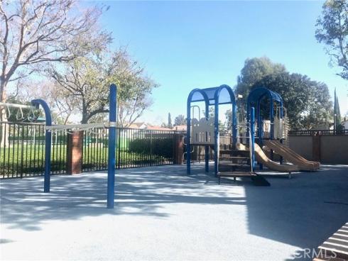 27 Alameda , Irvine, CA