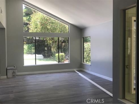 27 Alameda , Irvine, CA