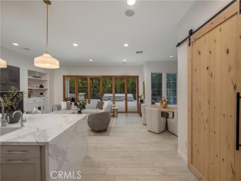 46 Woods Trail , Irvine, CA