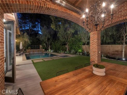 46 Woods Trail , Irvine, CA