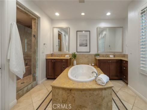 46 Woods Trail , Irvine, CA