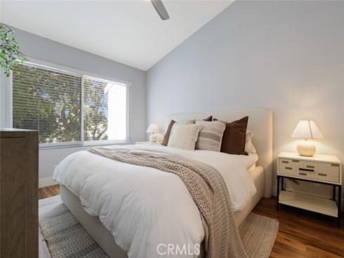 390  Deerfield  , Irvine, CA