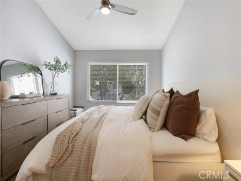 390  Deerfield  , Irvine, CA