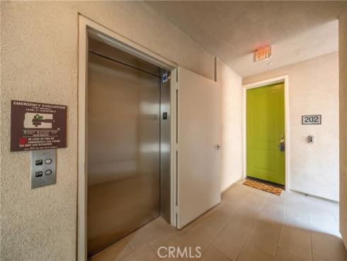 202 Tribeca , Irvine, CA