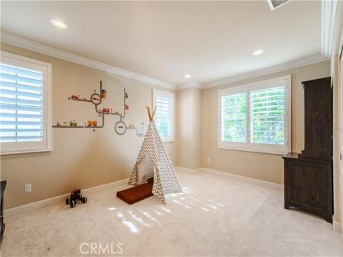 65  Rolling Green  , Irvine, CA