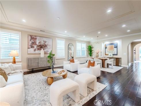 65 Rolling , Irvine, CA