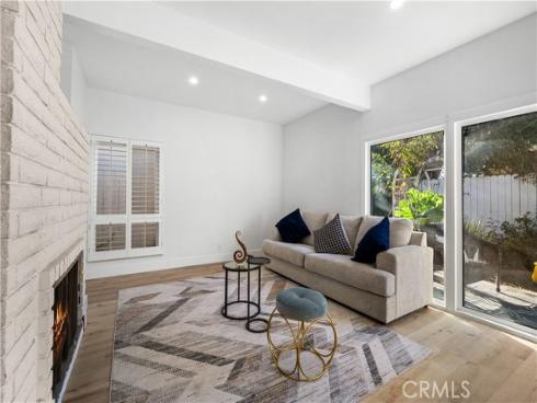 15 Bascom , Irvine, CA