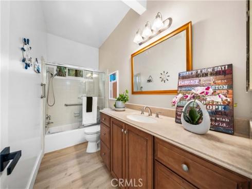 15 Bascom , Irvine, CA