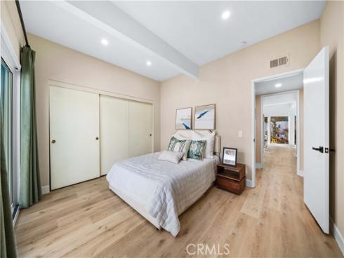 15 Bascom , Irvine, CA