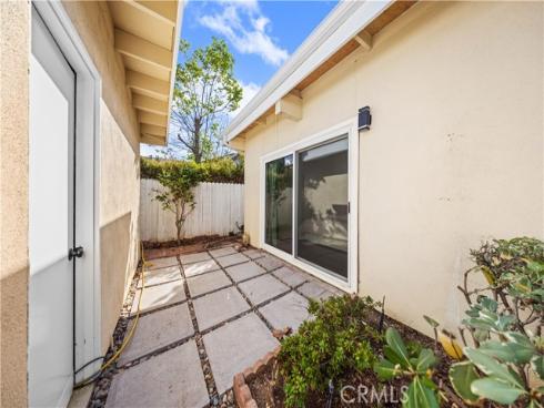 15 Bascom , Irvine, CA