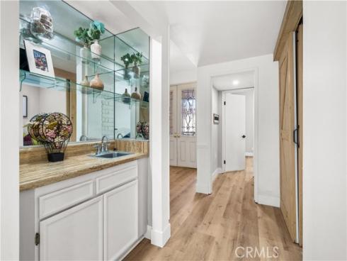 15 Bascom , Irvine, CA