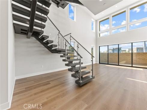 209 Stage , Irvine, CA