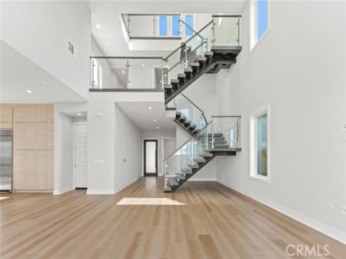 209 Stage , Irvine, CA