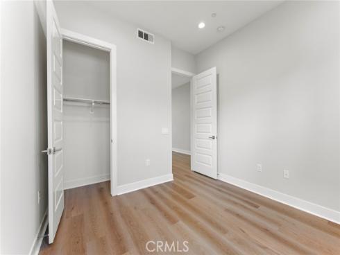 209 Stage , Irvine, CA