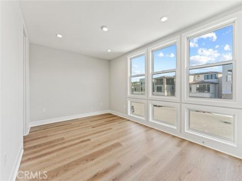 209 Stage , Irvine, CA