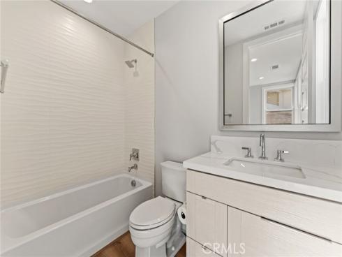 209 Stage , Irvine, CA