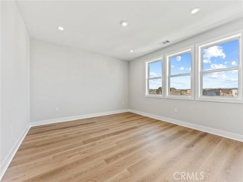 209 Stage , Irvine, CA