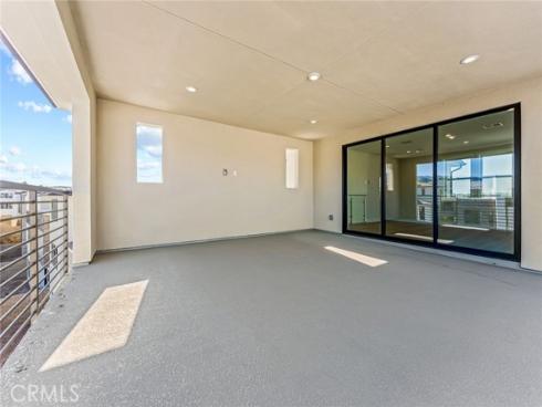 209 Stage , Irvine, CA