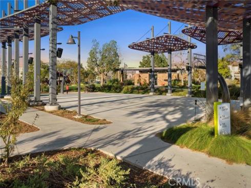 126 Scale , Irvine, CA