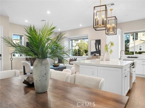 126 Scale , Irvine, CA