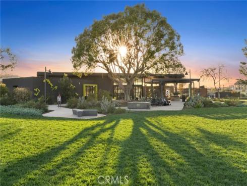 126 Scale , Irvine, CA