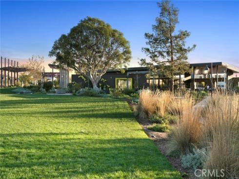 126 Scale , Irvine, CA