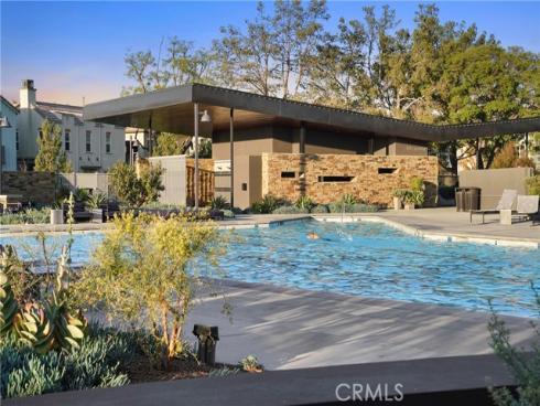 126 Scale , Irvine, CA