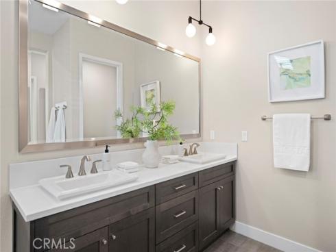 163 Crossover , Irvine, CA