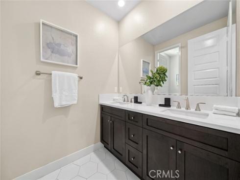 163 Crossover , Irvine, CA