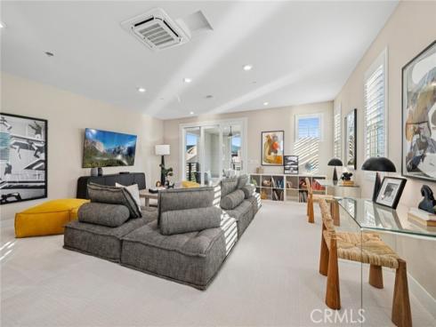 163 Crossover , Irvine, CA