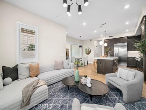 163 Crossover , Irvine, CA