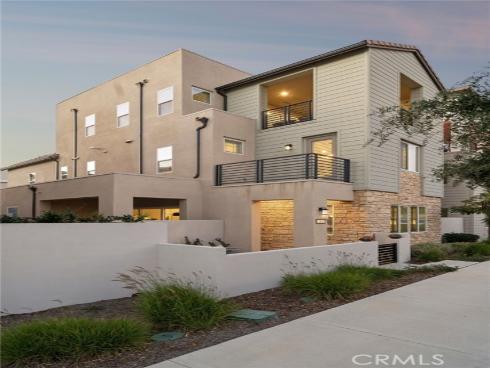 163 Crossover , Irvine, CA
