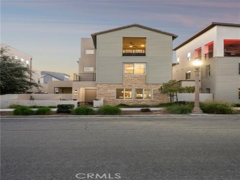 163 Crossover , Irvine, CA