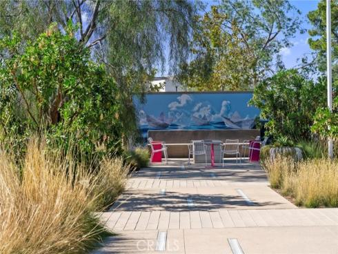 163 Crossover , Irvine, CA