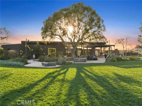 163 Crossover , Irvine, CA