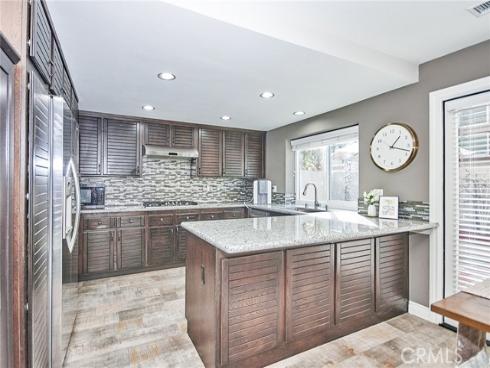 19  Las Cruces  , Irvine, CA