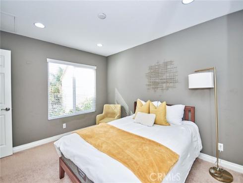 19  Las Cruces  , Irvine, CA