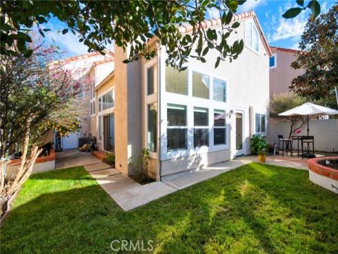 19  Las Cruces  , Irvine, CA