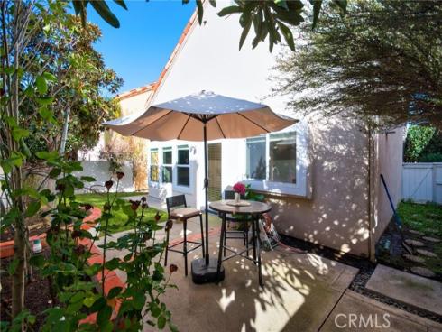 19  Las Cruces  , Irvine, CA