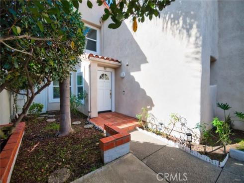 19  Las Cruces  , Irvine, CA