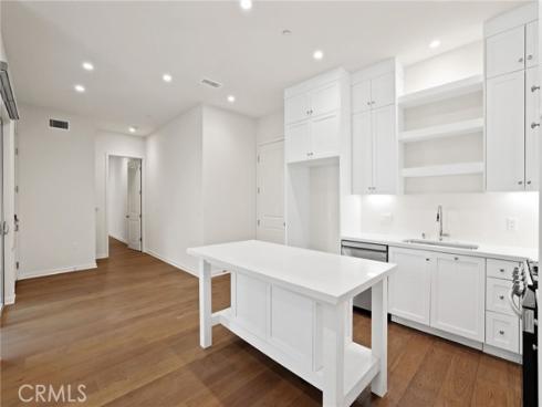 753 Spring Gdn , Irvine, CA